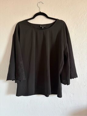 Bobeau Black Embroidered Bell Sleeve Blouse Size L